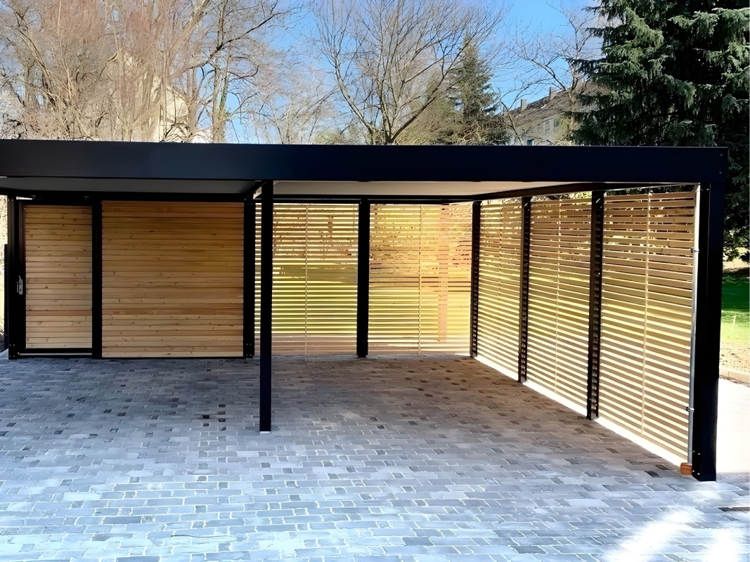 Арочный автонавес с коричневым поликарбонатом